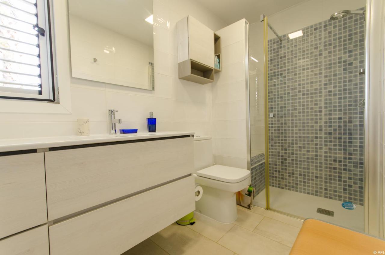 מספאלומס Holiday Apartment With Direct Sea Promenade Access מראה חיצוני תמונה