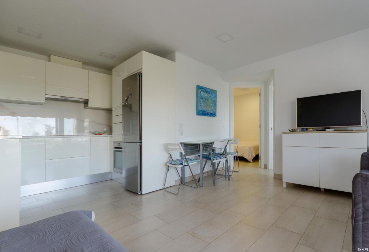 מספאלומס Holiday Apartment With Direct Sea Promenade Access מראה חיצוני תמונה